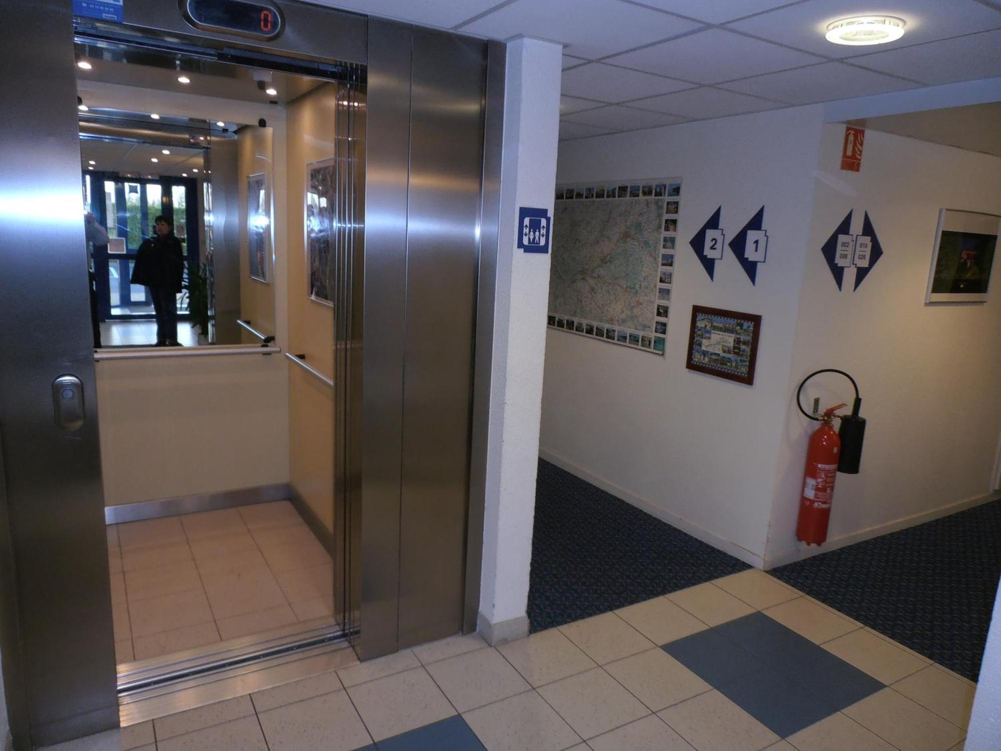 Ibis Budget Meung Sur Loire Zewnętrze zdjęcie